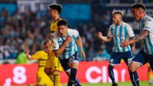 RACING LE GANO A BOCA