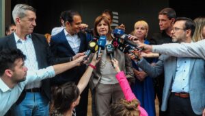 BULLRICH VUELVE A SEGURIDAD