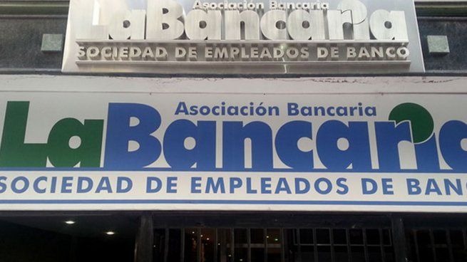 LA BANCARIA-03